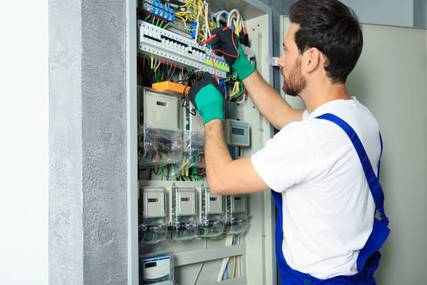 Best Circuit Breaker Repair  in Chickasaw, AL